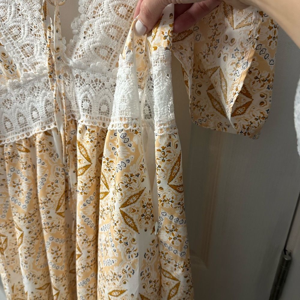 SHEIN Maternity Allover Print Flounce Sleeve Guipure Lace Panel Dress medium - Picture 5 of 11